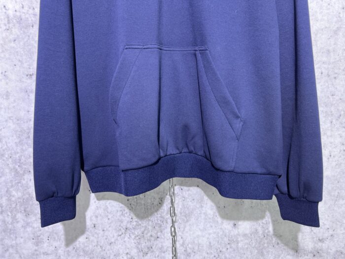 구찌 엠보 모노그램 단색 반지퍼 맨투맨 블루 레플리카 미러급 SA급 S급 고퀄리티 하이엔드 최상급 의류 [남성여성공용] 8