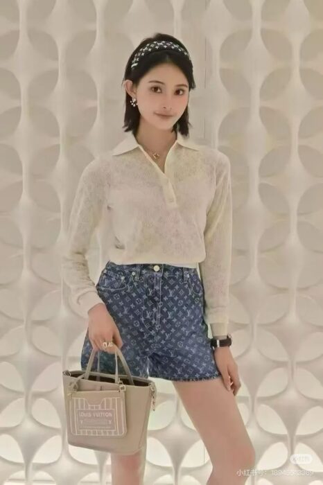 루이비통 마히나 롱 슬리브드 폴로 탑 레플리카 미러급 SA급 S급 고퀄리티 하이엔드 최상급 의류 [여성] 4