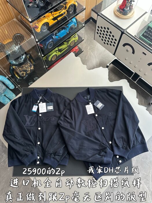 루이비통 LV vers 순색 자켓 네이비 레플리카 미러급 SA급 S급 고퀄리티 하이엔드 최상급 의류 [남성여성공용] 5