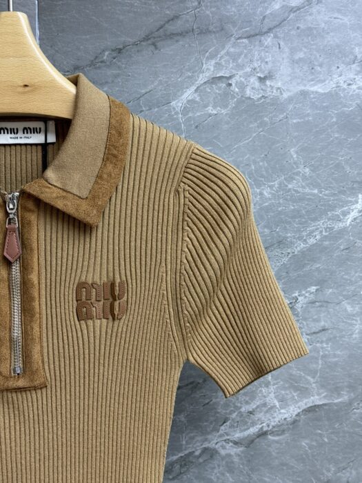 미우미우 리브드 니트 캐시미어 폴로 스웨터 레플리카 미러급 SA급 S급 고퀄리티 하이엔드 최상급 의류 [여성] 10