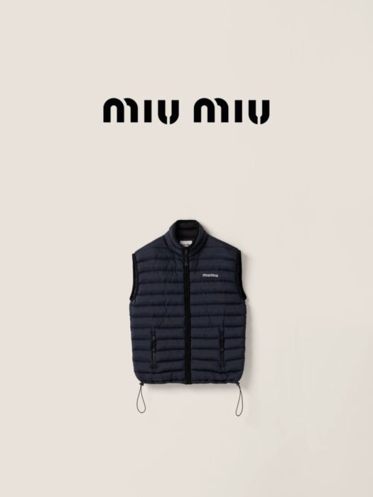 미우미우 라이트 퐁제 다운 베스트 레플리카 미러급 SA급 S급 고퀄리티 하이엔드 최상급 의류 [여성] 16