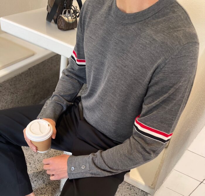 톰브라운 양팔 삼선 니트 레플리카 미러급 SA급 S급 고퀄리티 하이엔드 최상급 의류 [남성여성공용] 8