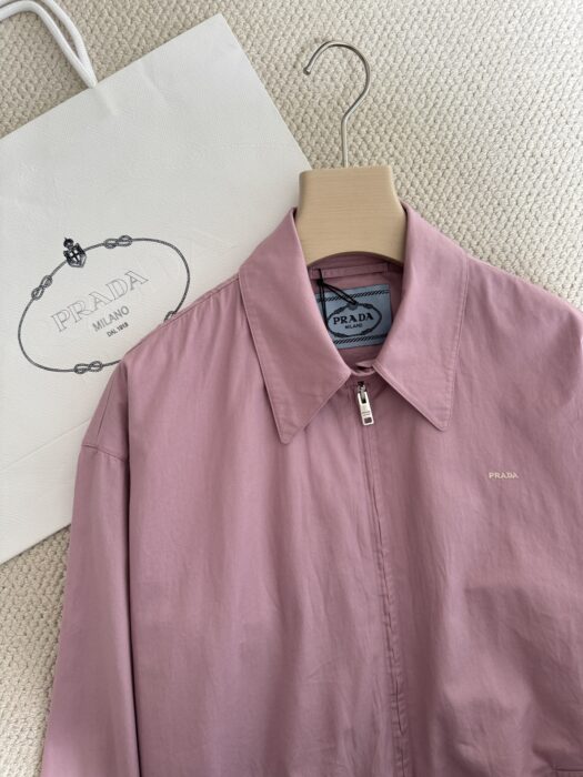프라다 블루종 자켓 핑크 레플리카 미러급 SA급 S급 고퀄리티 하이엔드 최상급 의류 [여성] 17