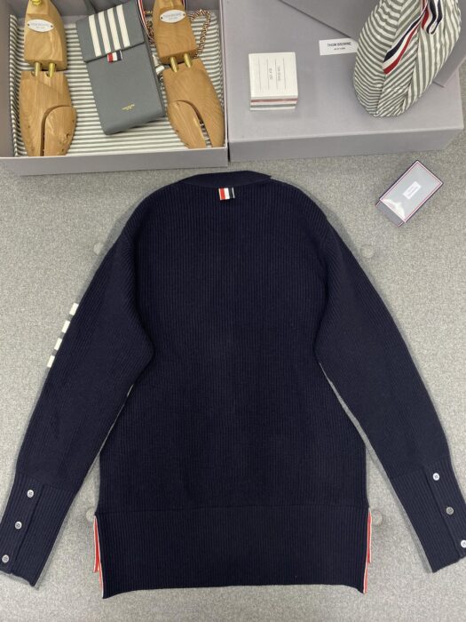 톰브라운 울 니트 가디건 레플리카 미러급 SA급 S급 고퀄리티 하이엔드 최상급 의류 [남성여성공용] 28