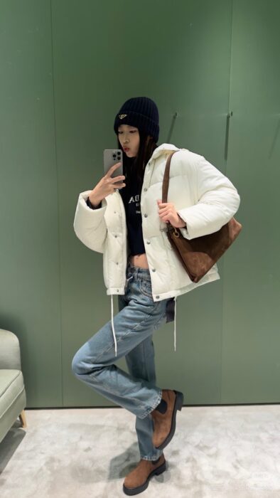 프라다 화이트 후드 다운 자켓 레플리카 미러급 SA급 S급 고퀄리티 하이엔드 최상급 의류 [여성] 12