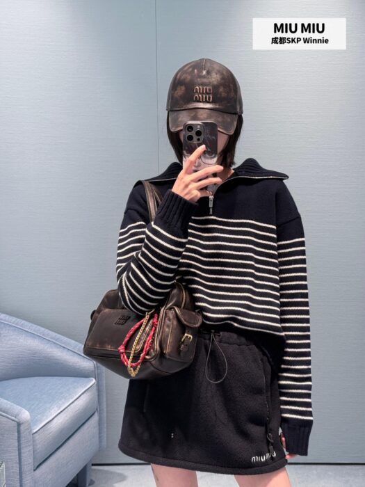 미우미우 25FW 미디 스커트 레플리카 미러급 SA급 S급 고퀄리티 하이엔드 최상급 의류 [여성] 7