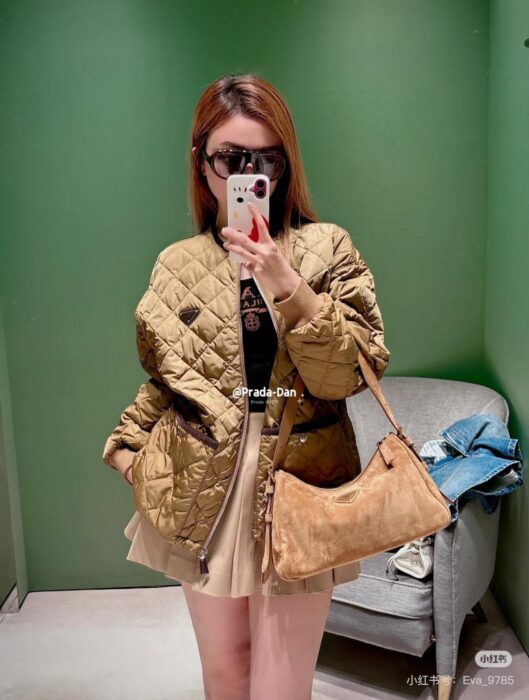 프라다 카라멜 체크 라운드 패딩 코트 레플리카 미러급 SA급 S급 고퀄리티 하이엔드 최상급 의류 [여성] 15