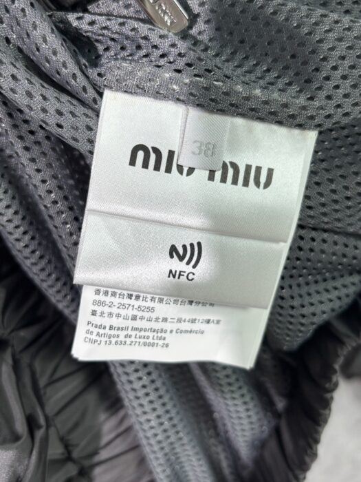 미우미우 모노그램 패치 바람막이 은회색 레플리카 미러급 SA급 S급 고퀄리티 하이엔드 최상급 의류 [남성여성공용] 15