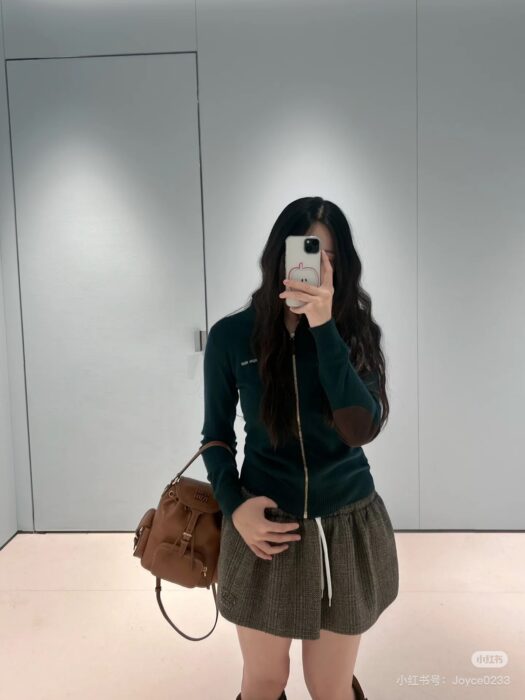 미우미우 지퍼 니트 가디건 레플리카 미러급 SA급 S급 고퀄리티 하이엔드 최상급 의류 [여성] 4