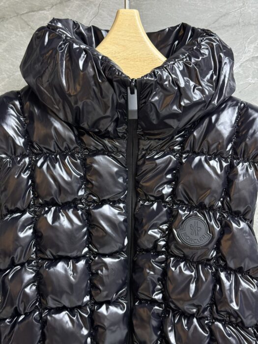 몽클레르 Emilion 스퀘어 퀼팅 다운 베스트 레플리카 미러급 SA급 S급 고퀄리티 하이엔드 최상급 의류 [여성] 5