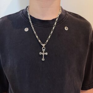 크롬하츠 빈티지 화염 십자가 각인 목걸이 레플리카 미러급 SA급 S급 고퀄리티 최상급 하이엔드 악세사리 [남성여성공용]