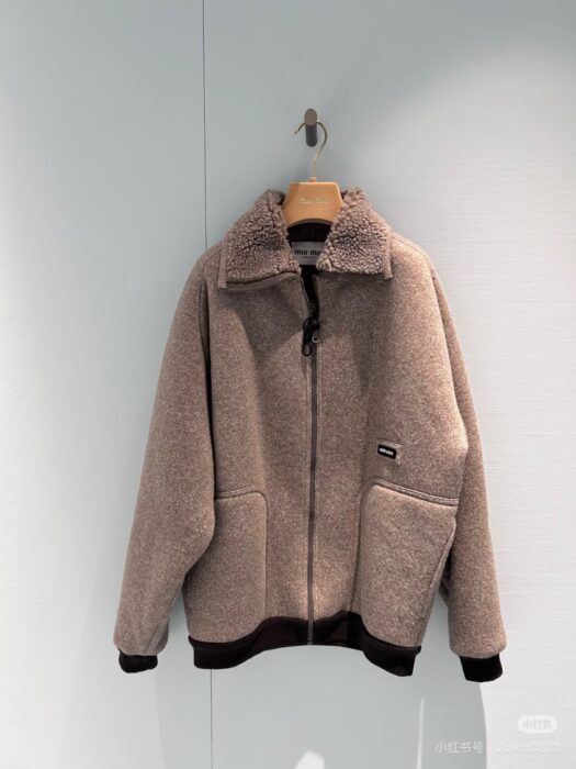 미우미우 코튼 플리스 집업 블루종 자켓 레플리카 미러급 SA급 S급 고퀄리티 하이엔드 최상급 의류 [여성] 16