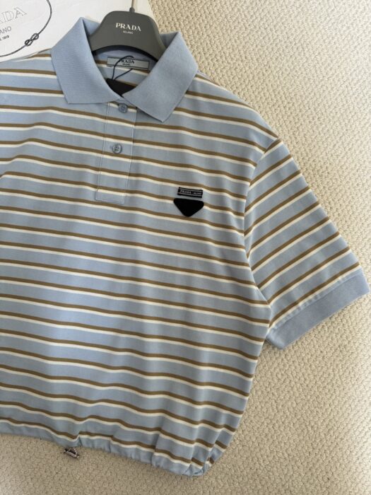프라다 크롭 스트라이프 피케 폴로 셔츠 레플리카 미러급 SA급 S급 고퀄리티 하이엔드 최상급 의류 [여성] 31