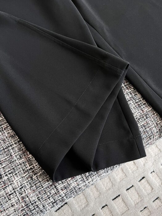 로에베 스트레치 비스코스 소재의 크롭 팬츠 레플리카 미러급 SA급 S급 고퀄리티 하이엔드 최상급 의류 [여성] 21