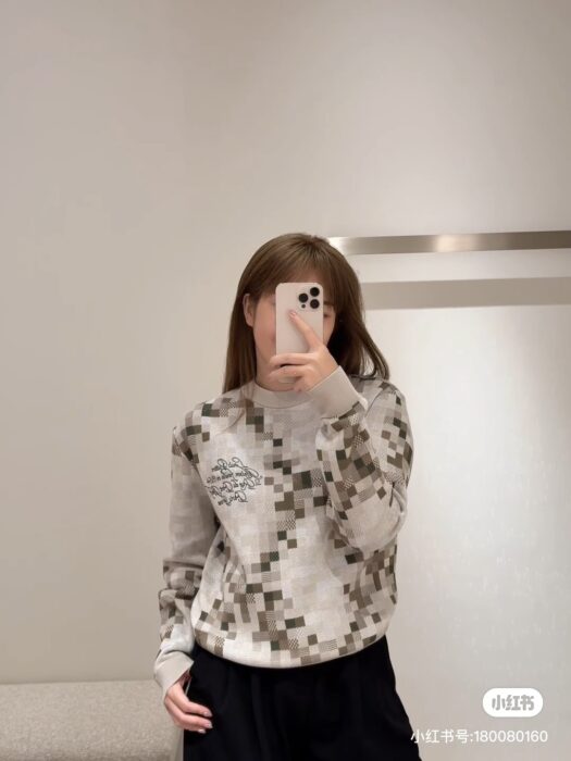 루이비통 그래픽 크루넥 레플리카 미러급 SA급 S급 고퀄리티 하이엔드 최상급 의류 [남성여성공용] 9