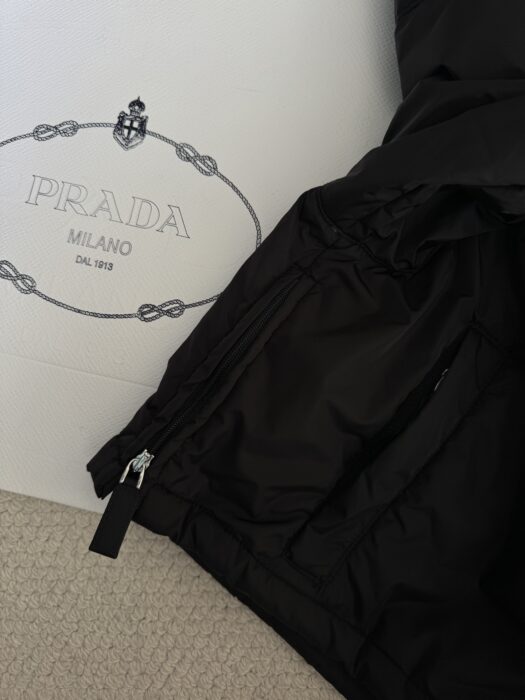 프라다 리나일론 블루종 자켓 레플리카 미러급 SA급 S급 고퀄리티 하이엔드 최상급 의류 [여성] 13