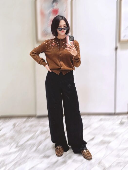 펜디 러스트 캐시미어 울 가디건 레플리카 미러급 SA급 S급 고퀄리티 하이엔드 최상급 의류 [여성] 5