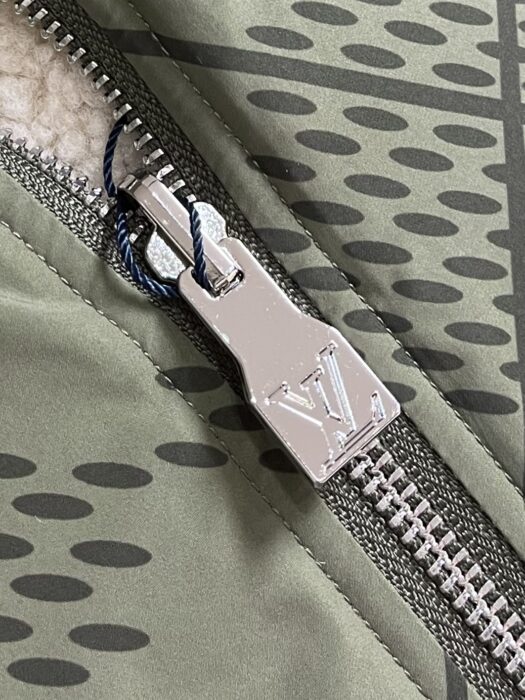 루이비통 리버시블 지퍼 자켓 레플리카 미러급 SA급 S급 고퀄리티 하이엔드 최상급 의류 [남성여성공용] 16