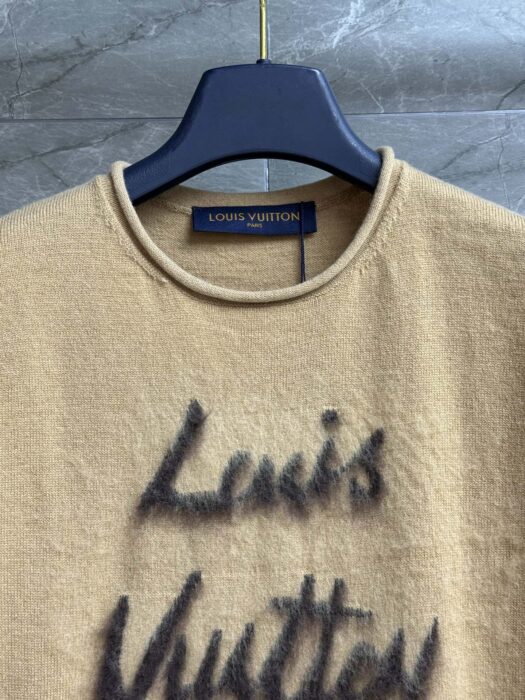 루이비통 브러시드 로고 티셔츠 레플리카 미러급 SA급 S급 고퀄리티 하이엔드 최상급 의류 [여성] 3
