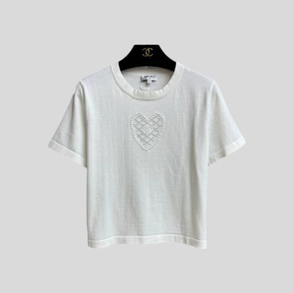 샤넬 하트 홀로우 반팔 화이트 레플리카 미러급 SA급 S급 고퀄리티 하이엔드 최상급 의류 [여성]