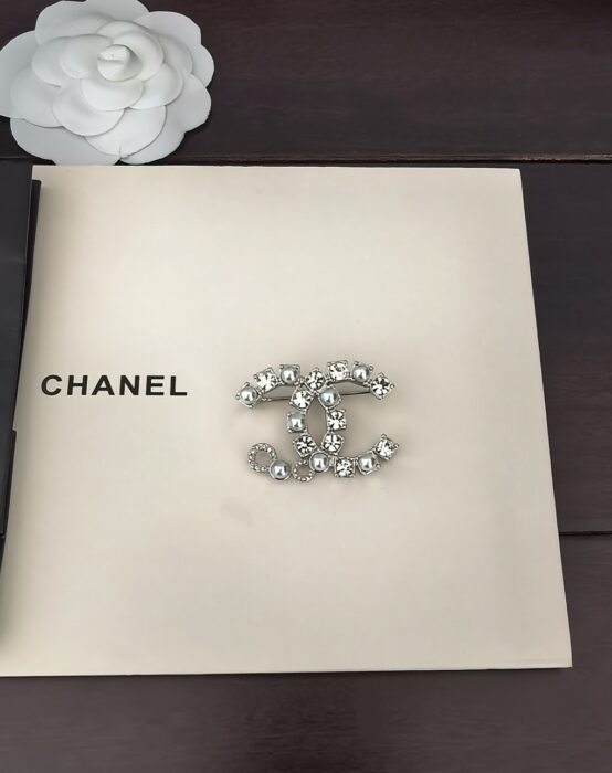 샤넬 진주 큐빅 이음 CC로고 브로치 레플리카 미러급 SA급 S급 고퀄리티 최상급 하이엔드 악세사리 [여성] 4