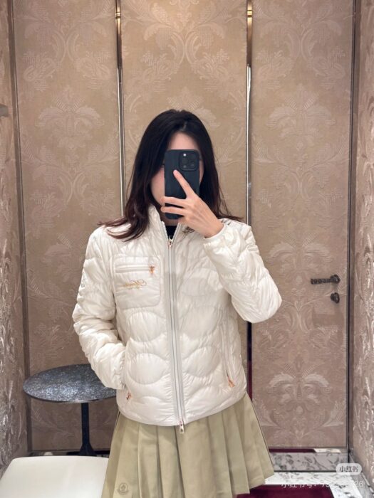 몽클레어 Tegea 웨이브 퀼팅 쇼트 다운 자켓 레플리카 미러급 SA급 S급 고퀄리티 하이엔드 최상급 의류 [여성] 6