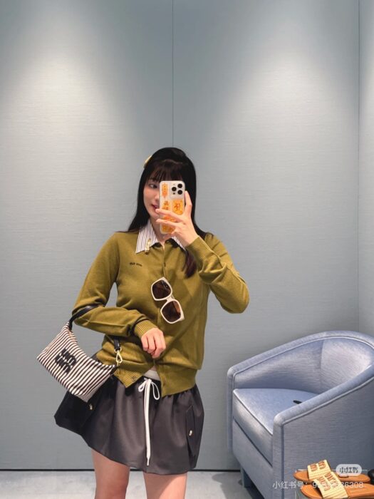 미우미우 카라 장식 캐시미어 가디건 레플리카 미러급 SA급 S급 고퀄리티 하이엔드 최상급 의류 [여성] 4