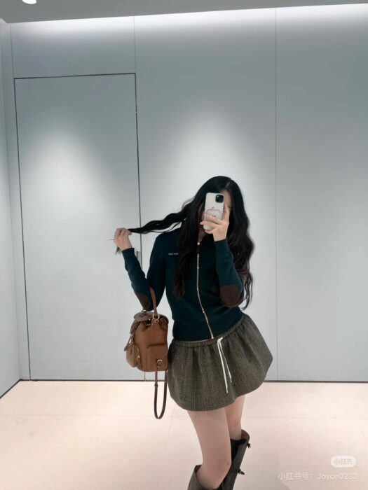 미우미우 지퍼 니트 가디건 레플리카 미러급 SA급 S급 고퀄리티 하이엔드 최상급 의류 [여성] 5