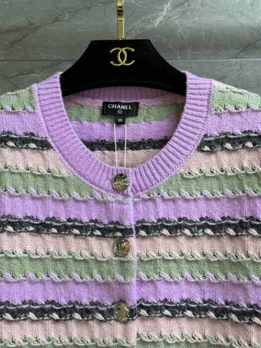 샤넬 스트라이프 가디건 레플리카 미러급 SA급 S급 고퀄리티 하이엔드 최상급 의류 [여성] 3