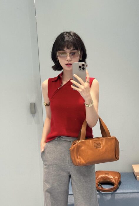 미우미우 슬리브리스 폴로 셔츠 레플리카 미러급 SA급 S급 고퀄리티 하이엔드 최상급 의류 [여성] 3