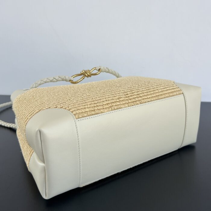 보테가베네타 스몰 안디아모 씨 솔트 내추럴 827479 크로스백 핸드백 토트백 레플리카 미러급 SA급 S급 고퀄리티 최상급 하이엔드 가방 [여성] 7