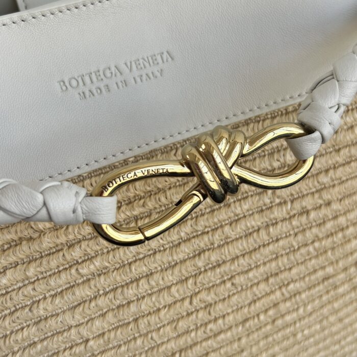 보테가베네타 스몰 안디아모 씨 솔트 내추럴 827479 크로스백 핸드백 토트백 레플리카 미러급 SA급 S급 고퀄리티 최상급 하이엔드 가방 [여성] 8