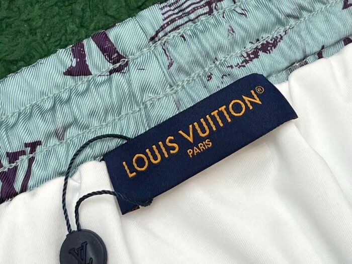 루이비통 모노그램 시티워크 프린티드 실크 쇼츠 레플리카 미러급 SA급 S급 고퀄리티 하이엔드 최상급 의류 [남성여성공용] 3