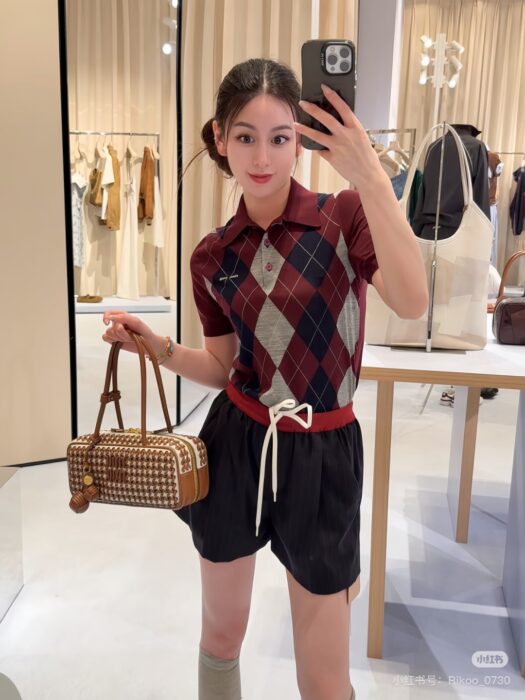 미우미우 울 폴로 셔츠 레플리카 미러급 SA급 S급 고퀄리티 하이엔드 최상급 의류 [여성] 14