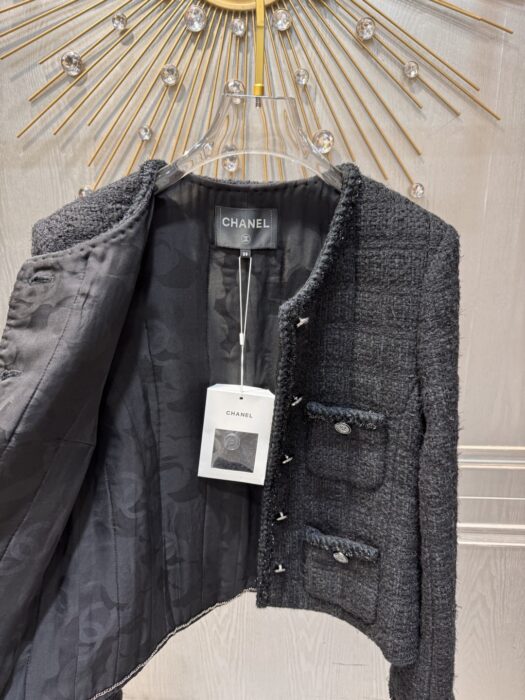 샤넬 뉴 클래식 롱슬리브 숏 자켓 레플리카 미러급 SA급 S급 고퀄리티 하이엔드 최상급 의류 [여성] 4