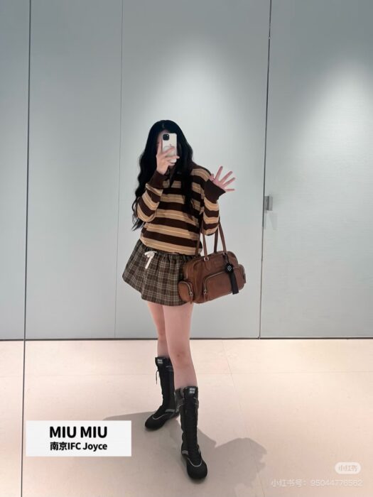 미우미우 플레이드 미니스커트 레플리카 미러급 SA급 S급 고퀄리티 하이엔드 최상급 의류 [여성] 22