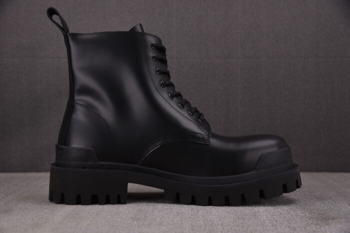 발렌시아가 퍼리 슬라이드 (한 사이즈 크게나옴) 레플리카 미러급 SA급 S급 고퀄리티 최상급 하이엔드 신발 [남성여성공용] 2