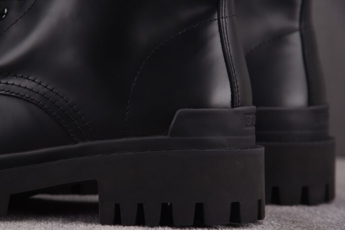 발렌시아가 퍼리 슬라이드 (한 사이즈 크게나옴) 레플리카 미러급 SA급 S급 고퀄리티 최상급 하이엔드 신발 [남성여성공용] 12