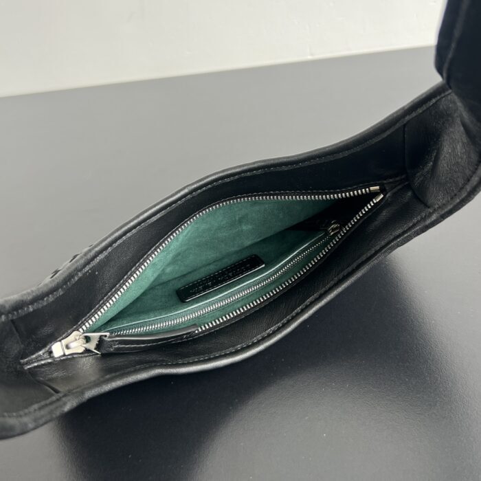 보테가베네타 스몰 베네토 블랙 836918 크로스백 레플리카 미러급 SA급 S급 고퀄리티 최상급 하이엔드 가방 [남성여성공용] 3