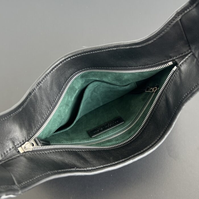 보테가베네타 베네토 블랙 826877 크로스백 레플리카 미러급 SA급 S급 고퀄리티 최상급 하이엔드 가방 [남성여성공용] 3