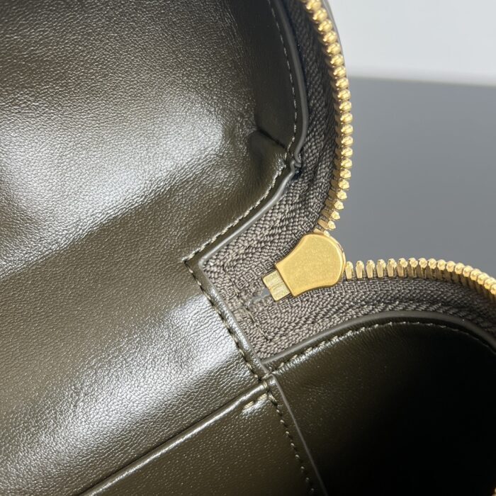 보테가베네타 뱅뱅 배니티 케이스 789109 올리브 크로스백 레플리카 미러급 SA급 S급 고퀄리티 최상급 하이엔드 가방 [여성] 8