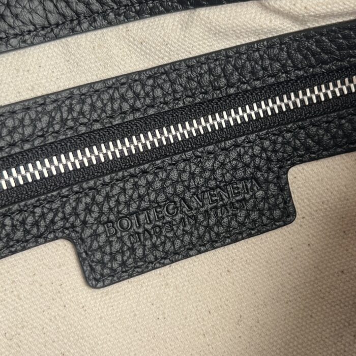 보테가베네타 디아고 지퍼 메신저 백 837112 블랙 크로스백 레플리카 미러급 SA급 S급 고퀄리티 최상급 하이엔드 가방 [남성여성공용] 9