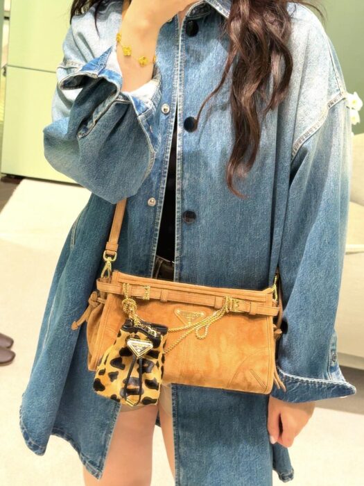 프라다 데님 셔츠 레플리카 미러급 SA급 S급 고퀄리티 하이엔드 최상급 의류 [여성] 4