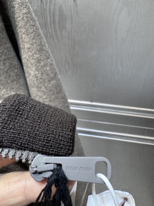 미우미우 코튼 플리스 집업 블루종 자켓 레플리카 미러급 SA급 S급 고퀄리티 하이엔드 최상급 의류 [여성] 5