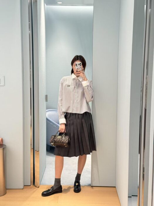 미우미우 긴팔 셔츠 레플리카 미러급 SA급 S급 고퀄리티 하이엔드 최상급 의류 [여성] 3