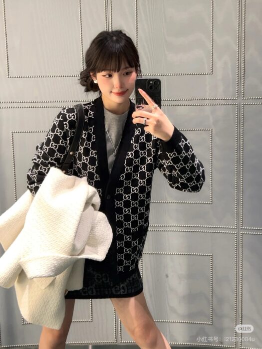 구찌 리버서블 GG 울 자카드 가디건 레플리카 미러급 SA급 S급 고퀄리티 하이엔드 최상급 의류 [여성] 6