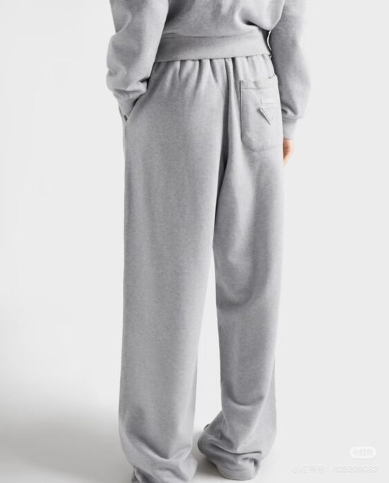 프라다 코튼 크루넥 스웨터, 조거 팬츠 레플리카 미러급 SA급 S급 고퀄리티 하이엔드 최상급 의류 [여성] 29