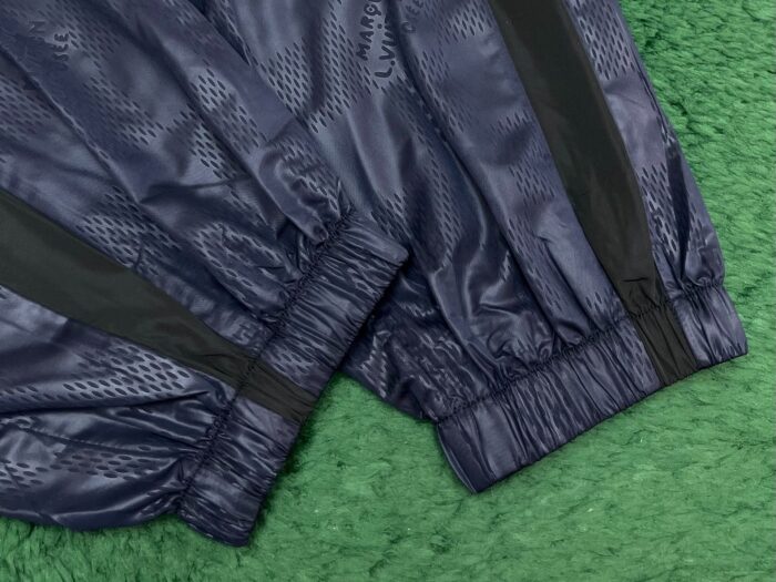 루이비통 나일론 트래블 트랙수트 팬츠 레플리카 미러급 SA급 S급 고퀄리티 하이엔드 최상급 의류 [남성여성공용] 10