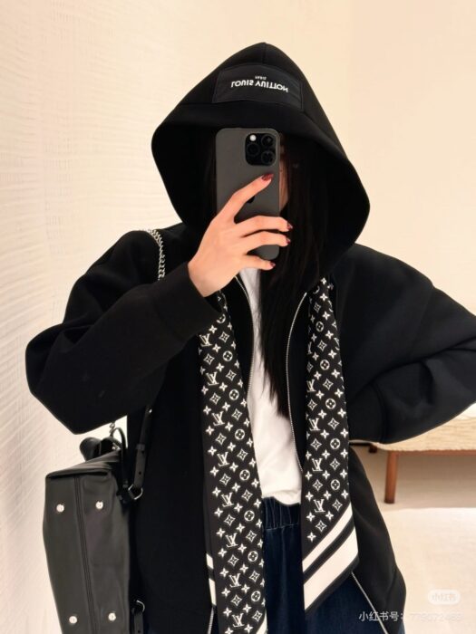 루이비통 모노그램 스카프 지퍼 후드 레플리카 미러급 SA급 S급 고퀄리티 하이엔드 최상급 의류 [여성] 14
