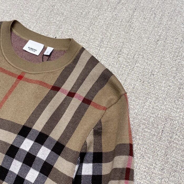 버버리 체크 베이지 반팔 티셔츠 레플리카 미러급 SA급 S급 고퀄리티 하이엔드 최상급 의류 [남성여성공용] 10
